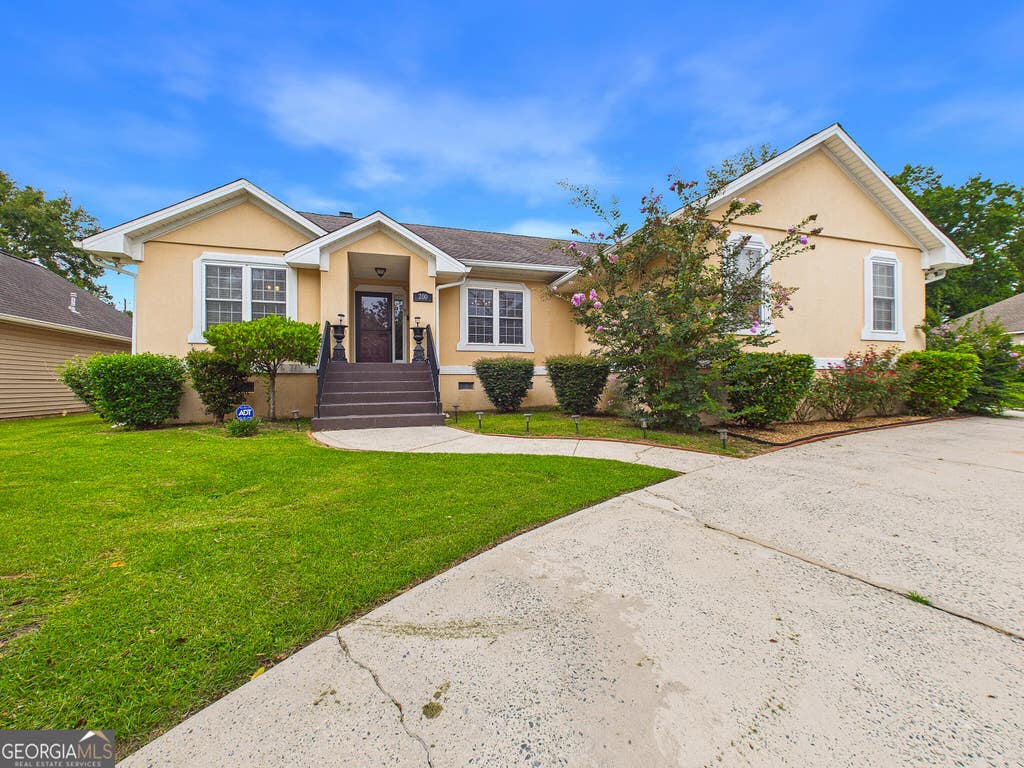 Photo of 200 Autumn Trace Court, Macon, GA 31210 (MLS # 10815841)