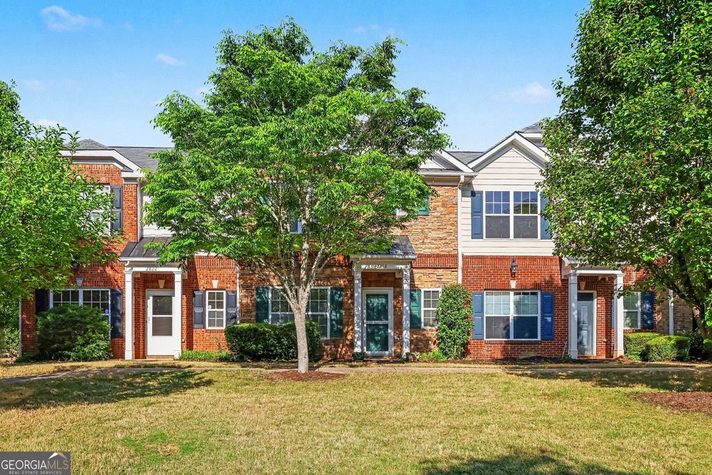 Photo of 2818 Village Trace, Atlanta, GA 30344 (MLS # 10735494)