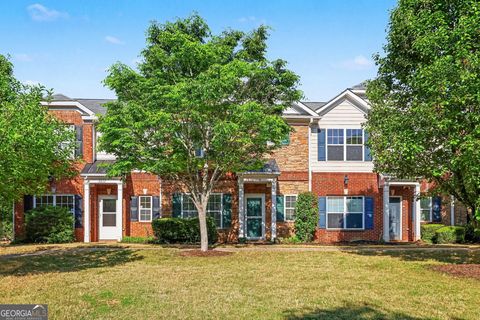 Photo of 2818 Village Trace, Atlanta, GA 30344 (MLS # 10735494)