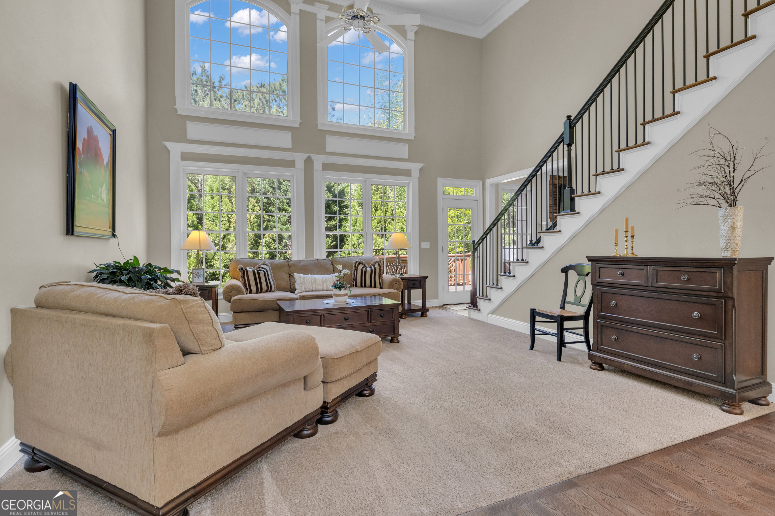 1105 Astoria LN