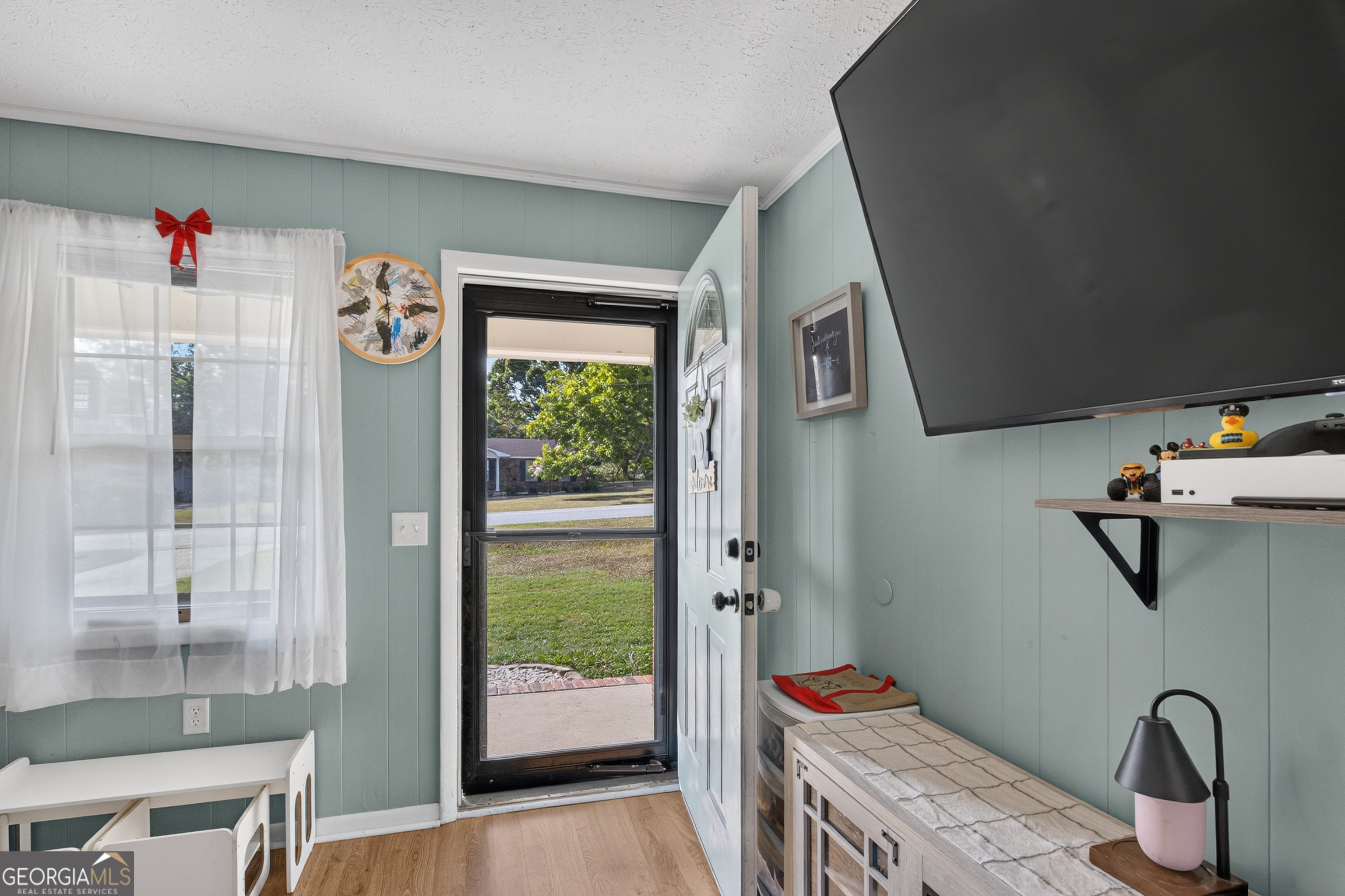 110 Queen DR