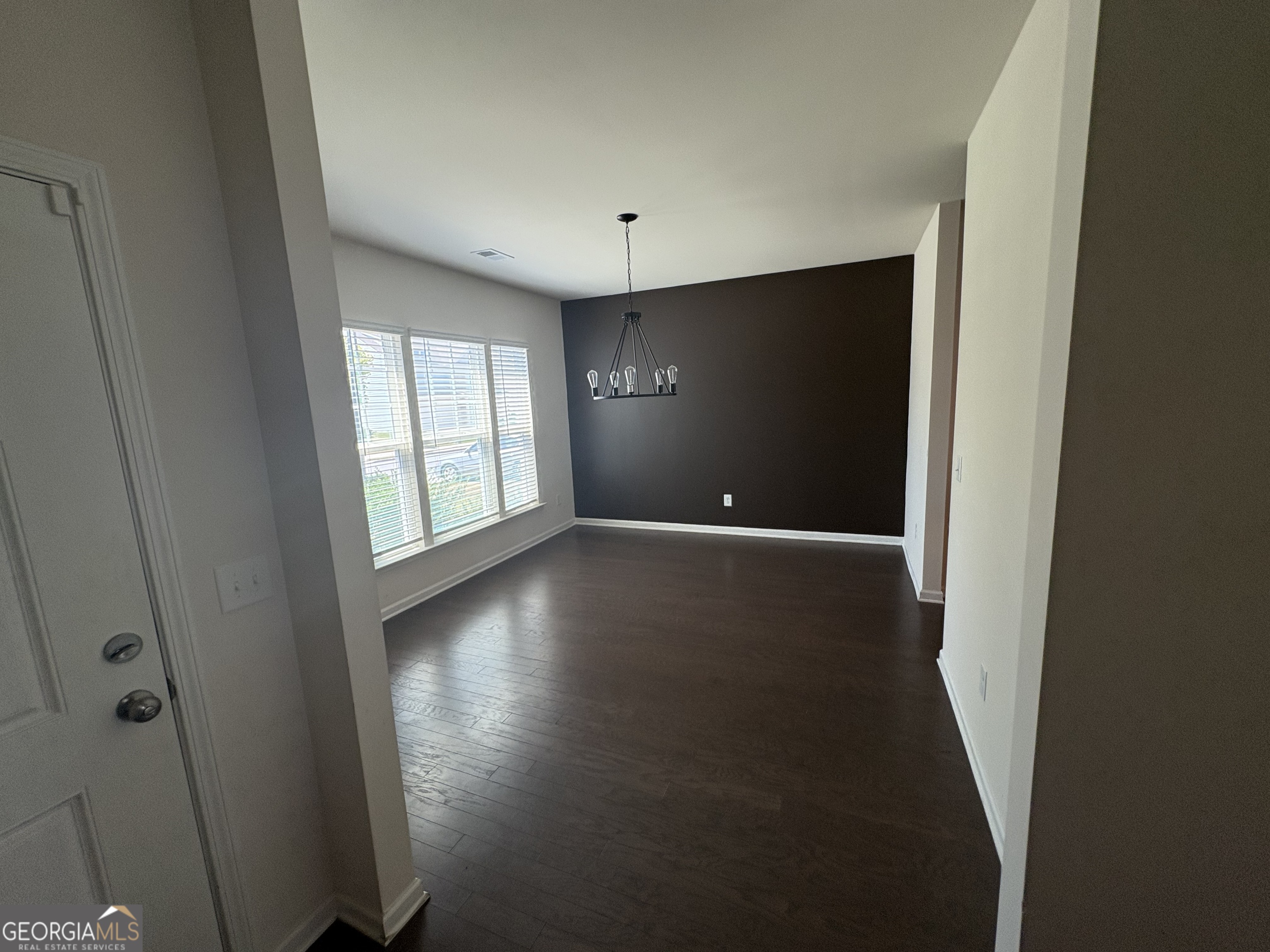 3424 Pratt WAY
