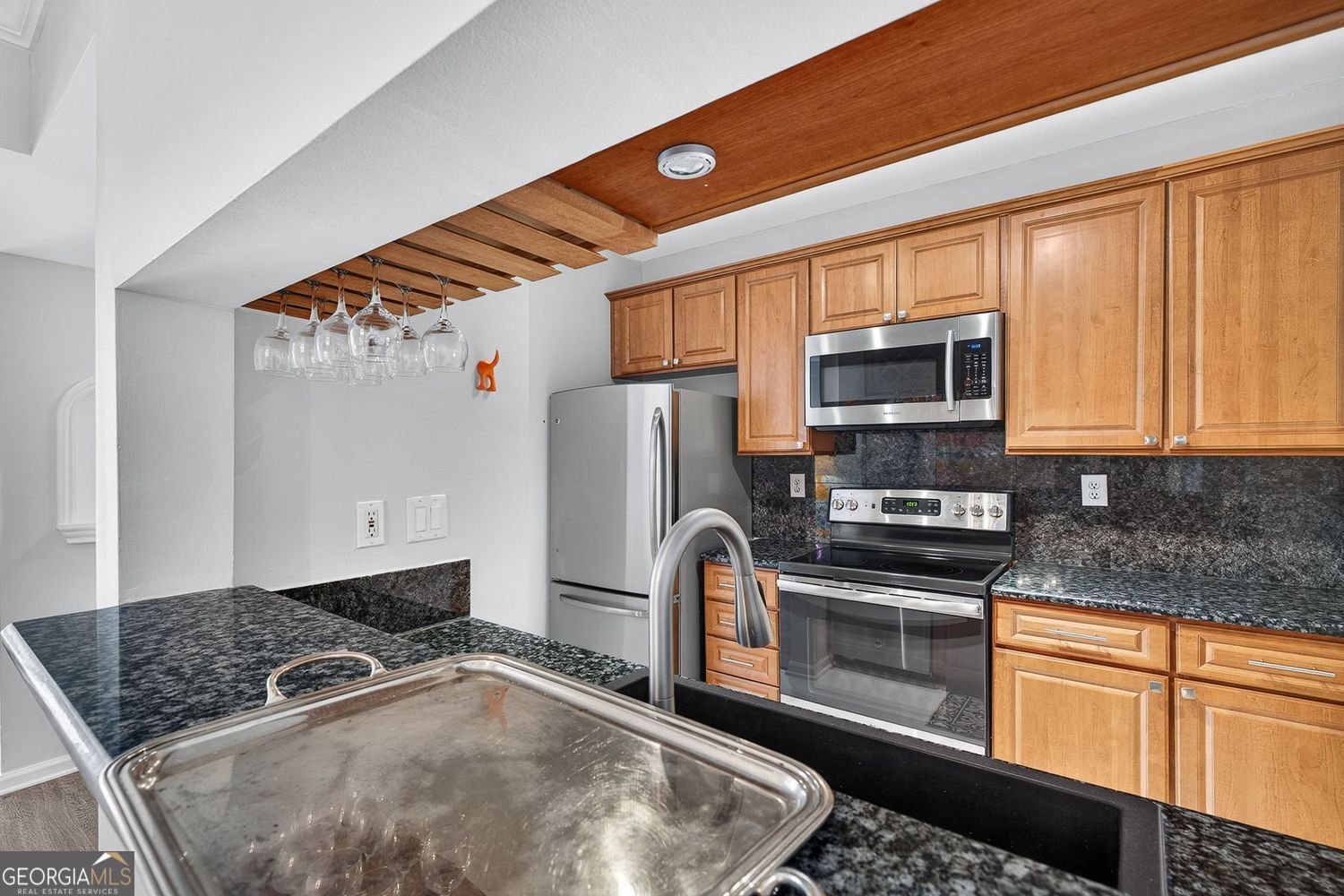 Atlanta, Georgia 30309, United States, 2 Bedrooms Bedrooms, ,2 BathroomsBathrooms,Residential,Active,225121