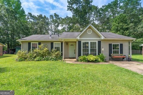 Photo of 621 Trove Drive NW, Rome, GA 30165 (MLS # 10546087)