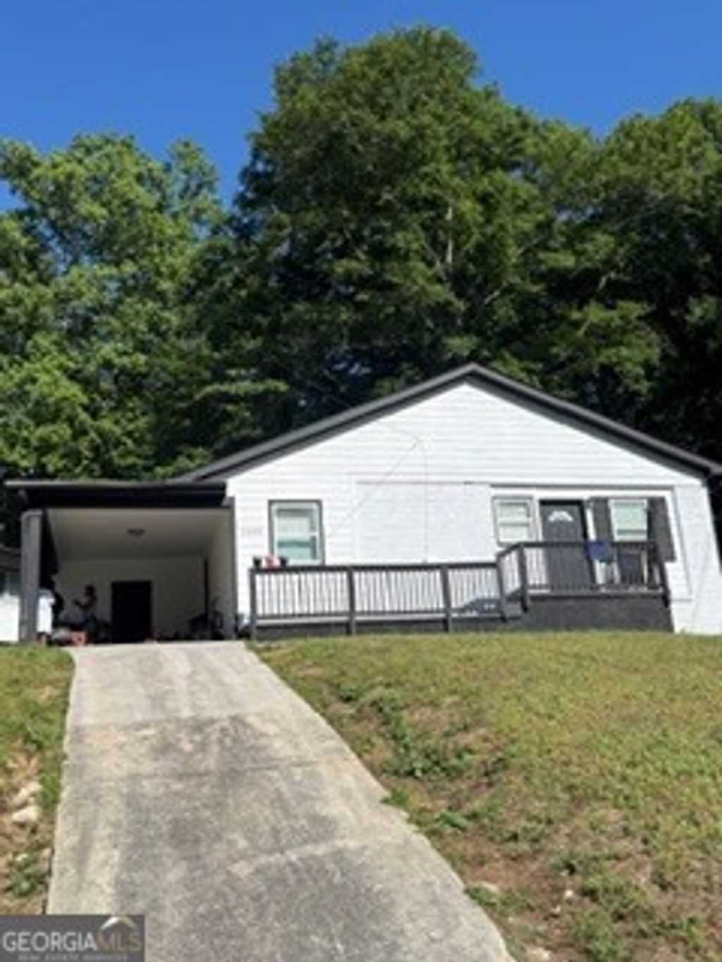 Photo of 2600 BAKER Road NW, Atlanta, GA 30318 (MLS # 10743025)