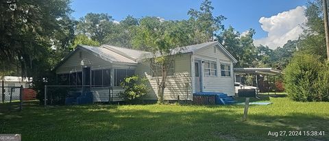 A home in Folkston