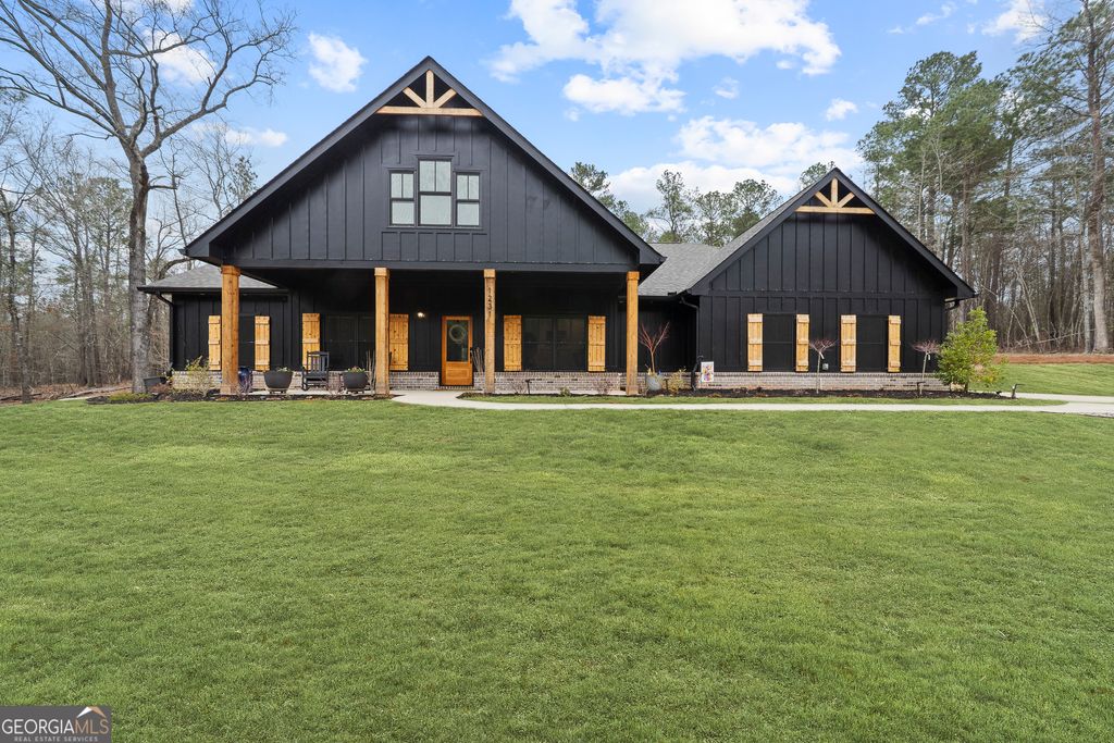 Photo of 1231 Spinnaker Road, Buckhead, GA 30625 (MLS # 10704184)