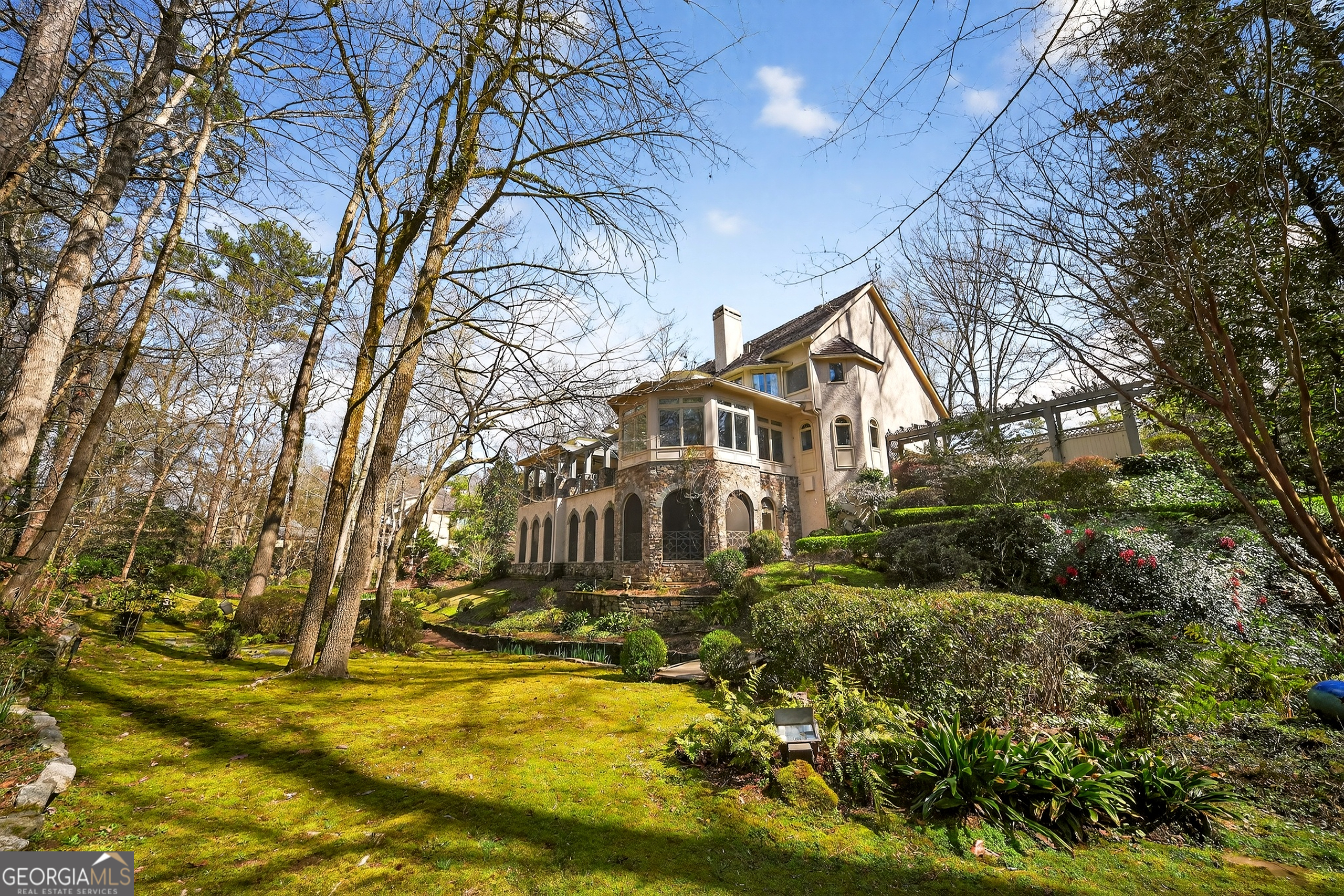 5300 Old Hundred LN