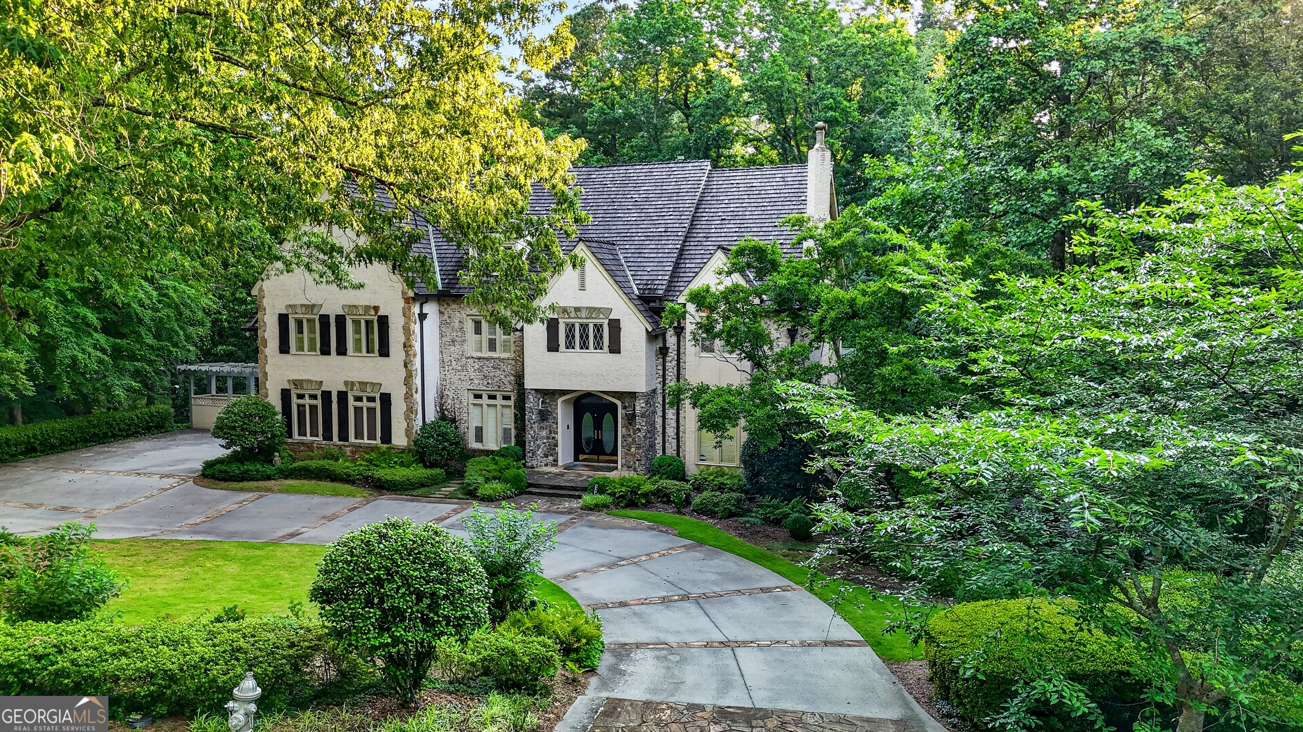 5300 Old Hundred LN