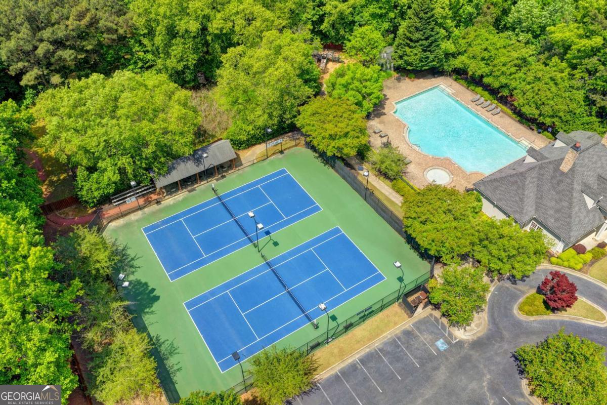 271 Prestbury CT