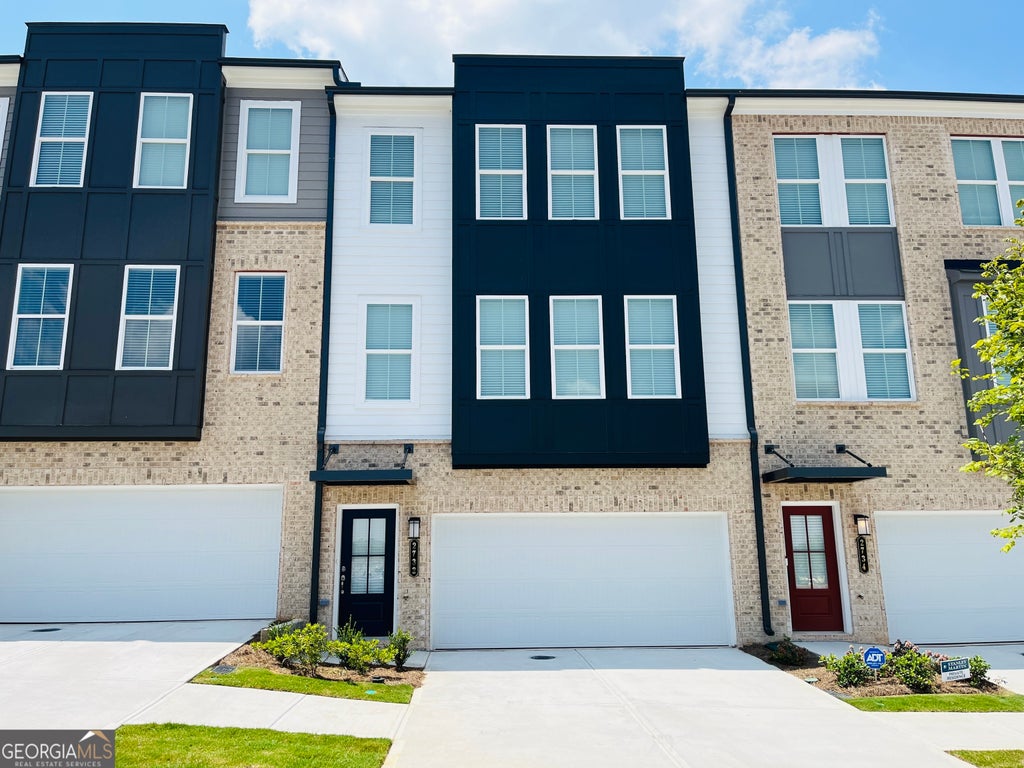 Photo of 2732 Creekview Terrace NW, Atlanta, GA 30318 (MLS # 10872774)