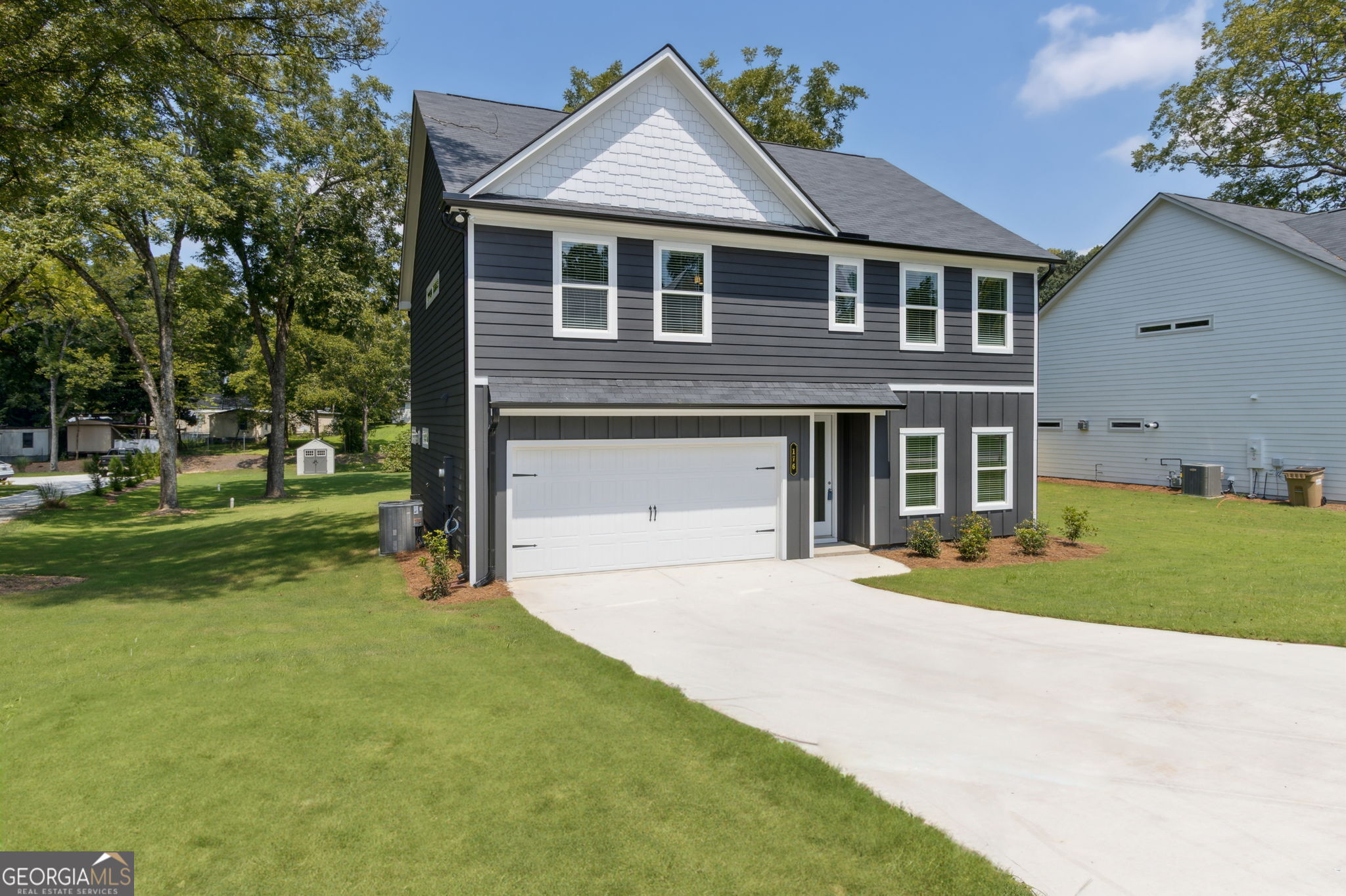 176 Bell AVE