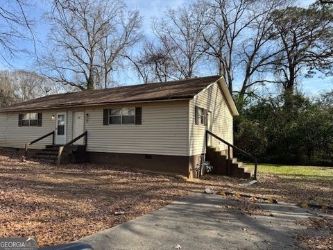 Photo of 630 Moody Street, Griffin, GA 30223 (MLS # 10677545)