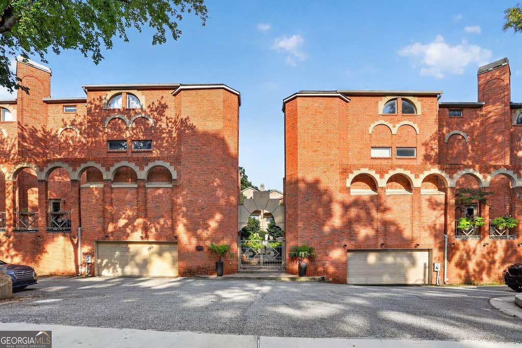 Photo of 751 Piedmont Avenue NE #APT 3, Atlanta, GA 30308 (MLS # 10827442)