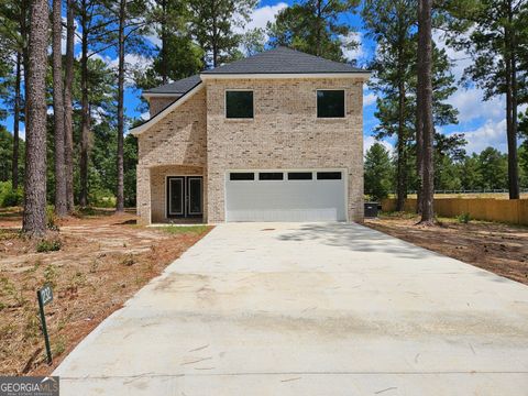 Single Family Residence in Cochran GA 232 Wood Oak Circle.jpg