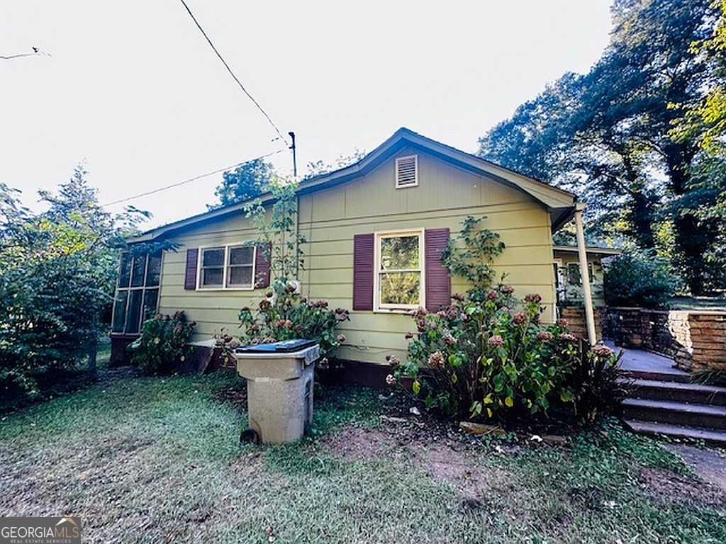 This two-bedroom, one-bath home offers a wonderful opportunity for buyers with vision. While the property needs some updates, it features a spacious yard and solid potential for renovation or expansion. Whether you're looking for your next investment project or a chance to create a home customized to your style, this property is full of possibilities.