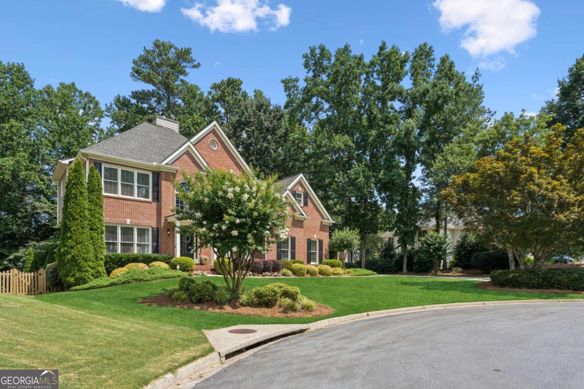 1031 Lansmoore WAY