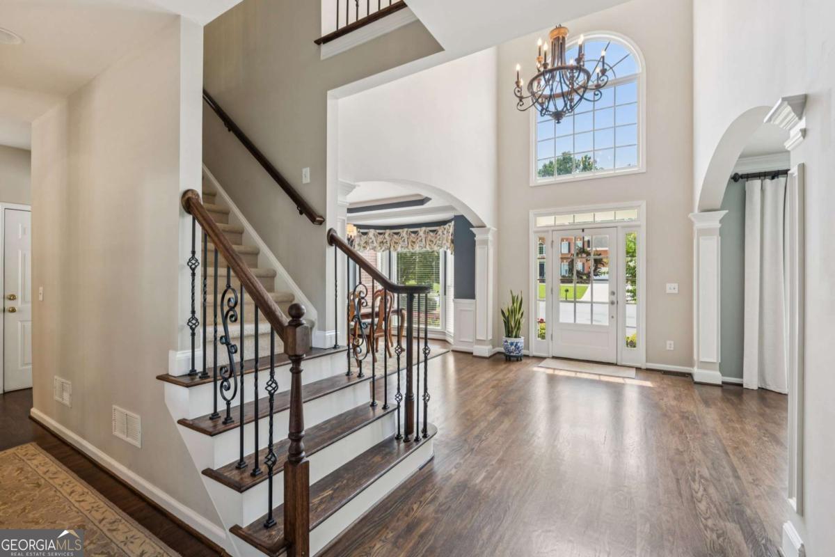 1031 Lansmoore WAY