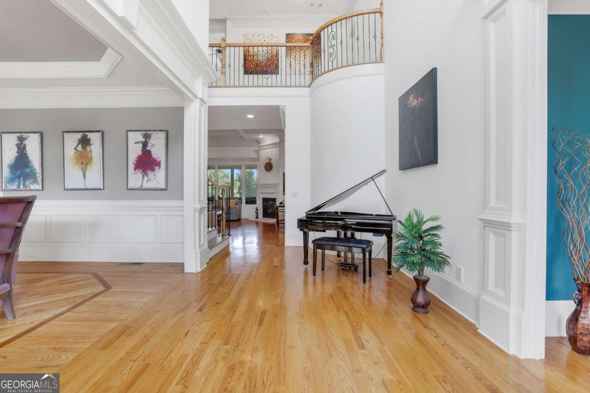 2262 Crimson King DR