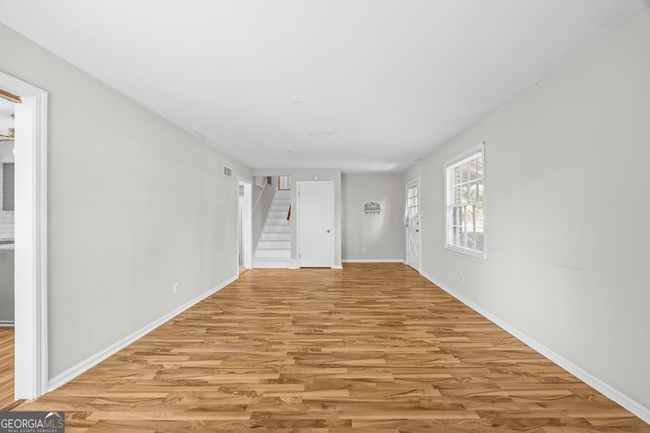 317 Windsor RD