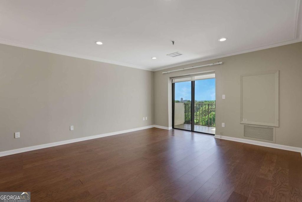 Photo of 300 Johnson Ferry Road NE #B902, Atlanta, GA 30328 (MLS # 10677723)