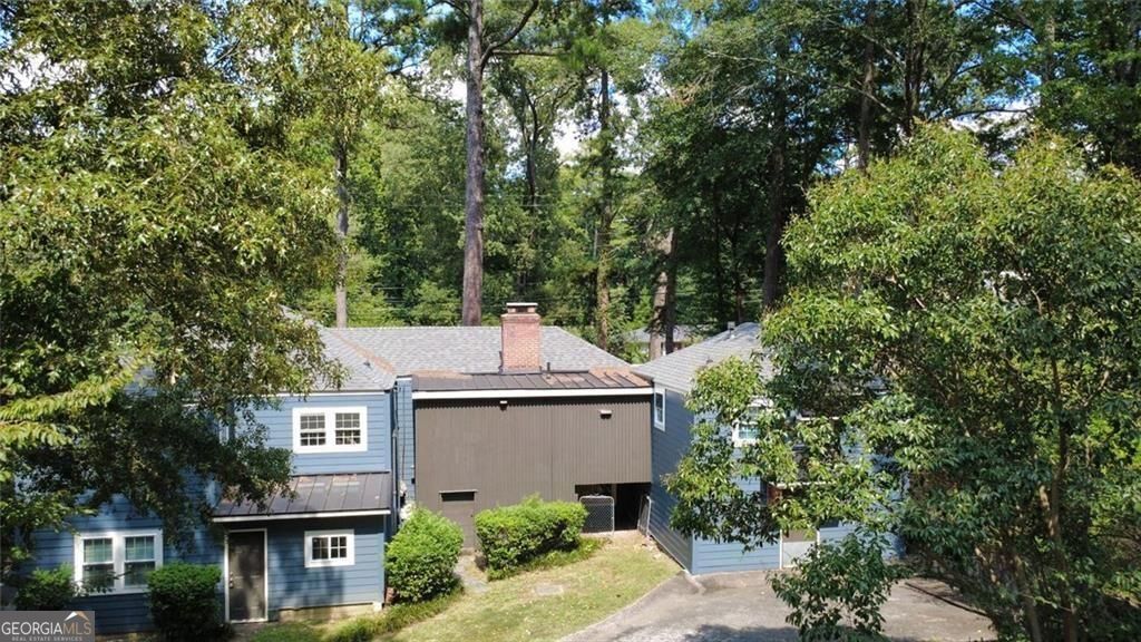 1270 Woods CIR NE