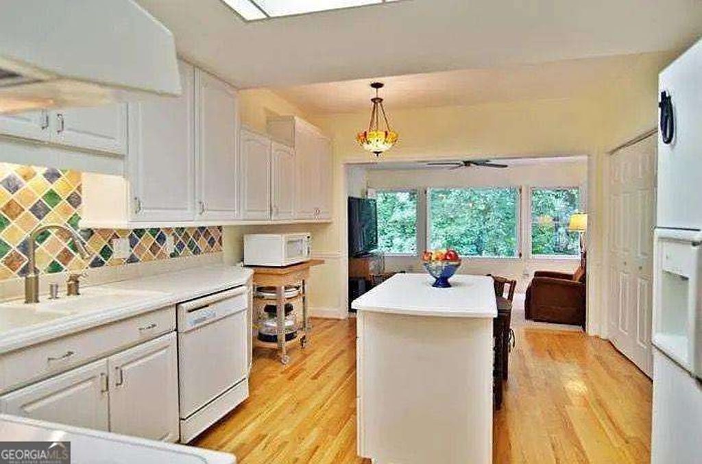 Photo of 2238 Bohler Road NW, Atlanta, GA 30327 (MLS # 10800104)
