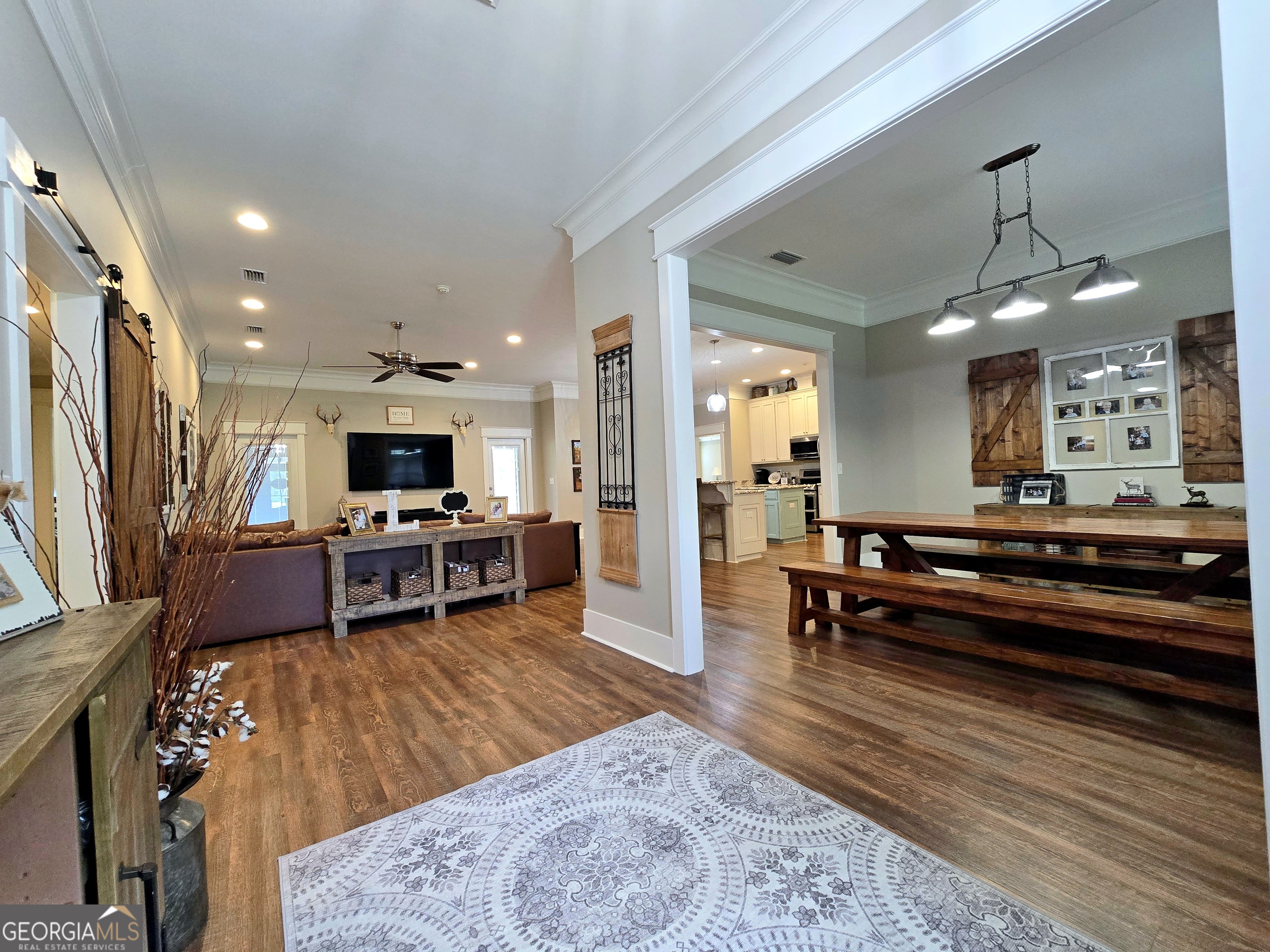 5252 Humphreys RD