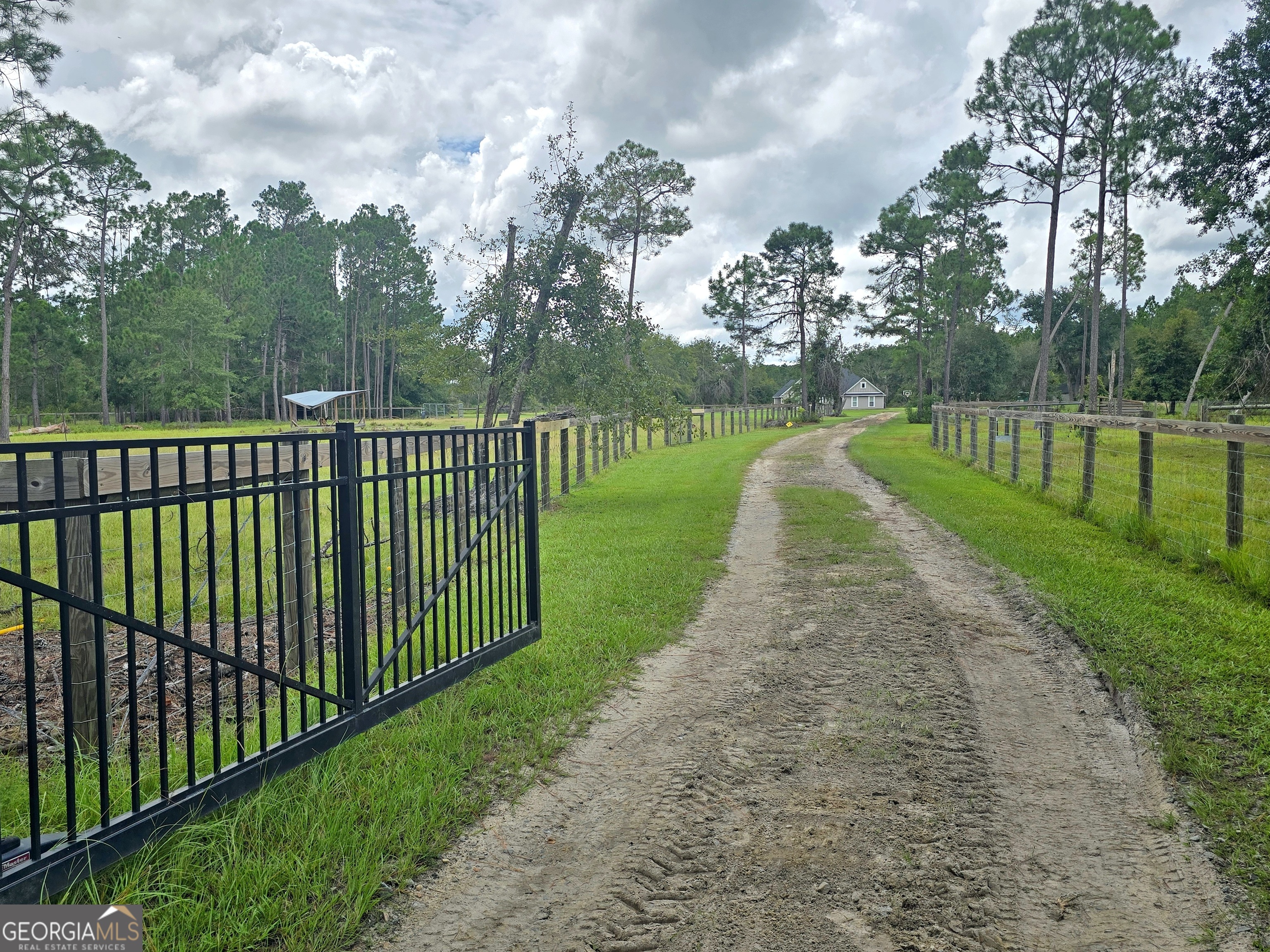 5252 Humphreys RD