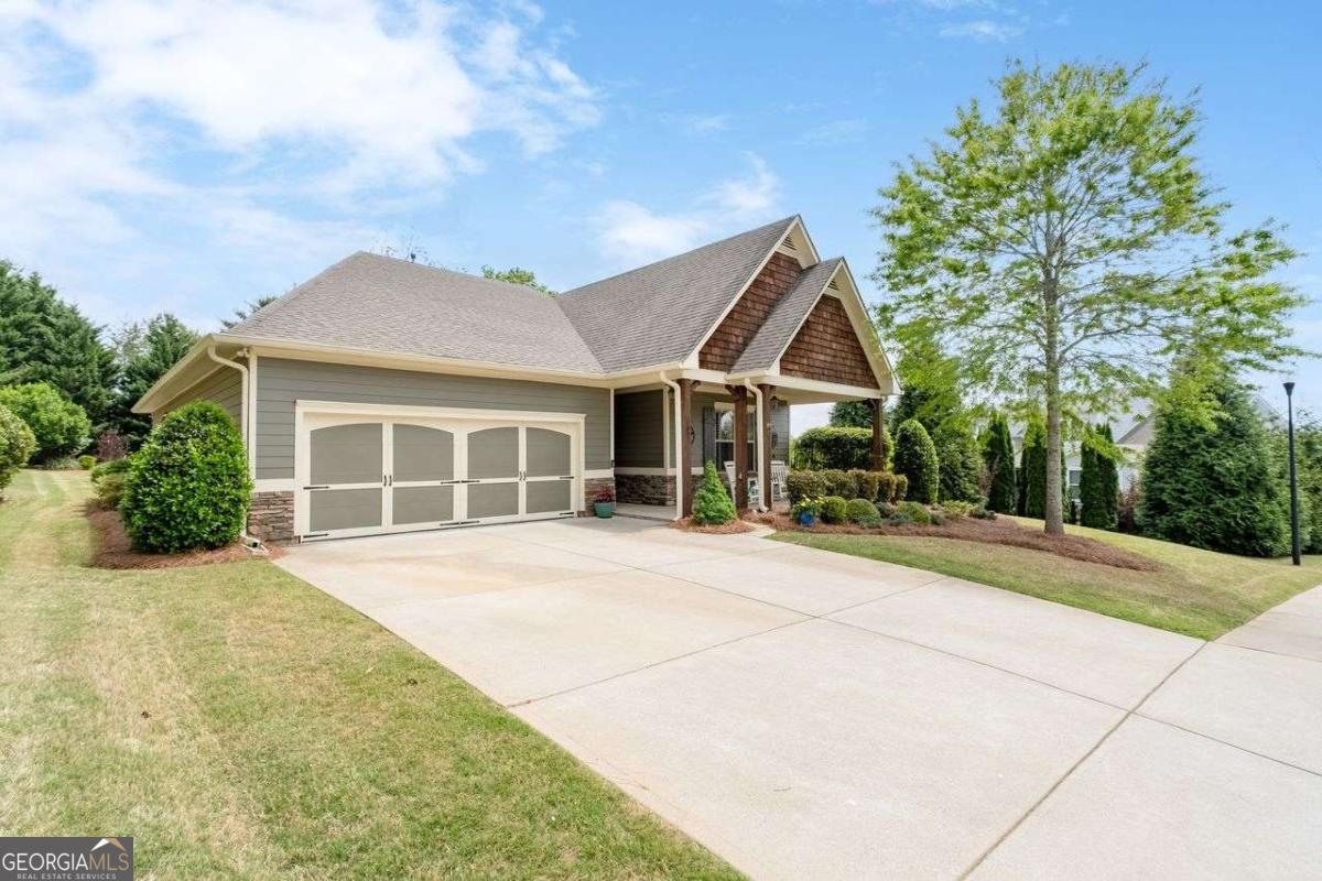 109 Laurel Canyon TRL