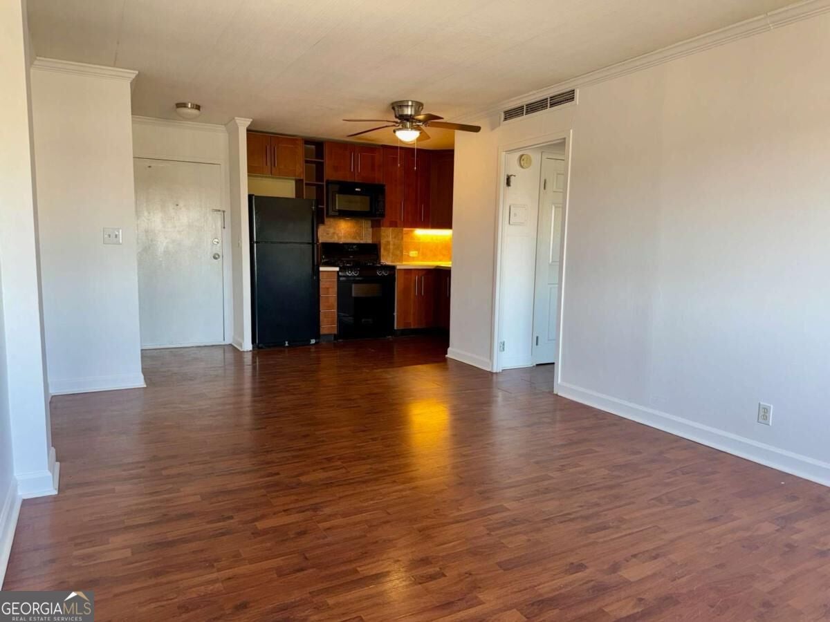 2285 Peachtree RD NE 1101