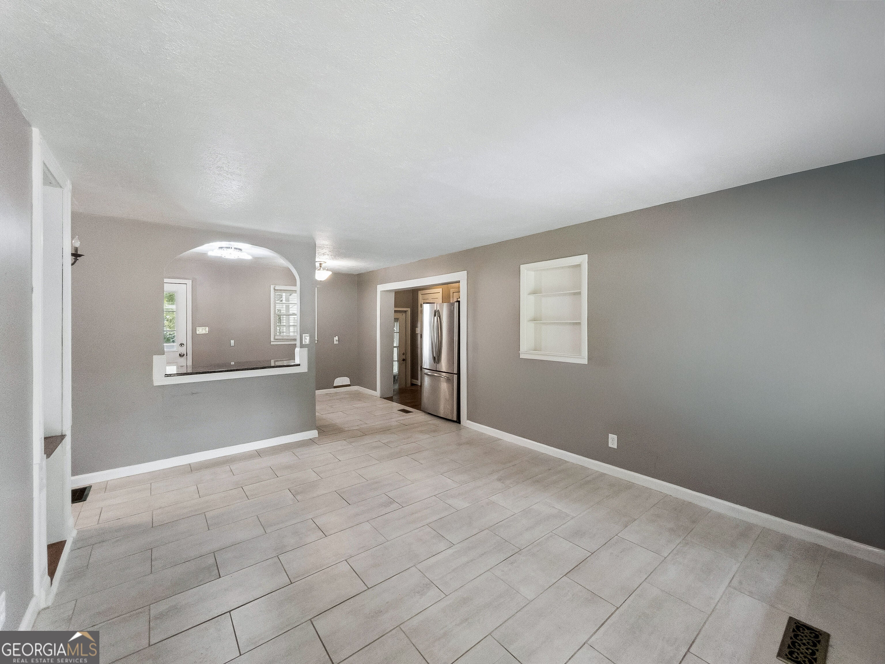 2555 Cleveland RD