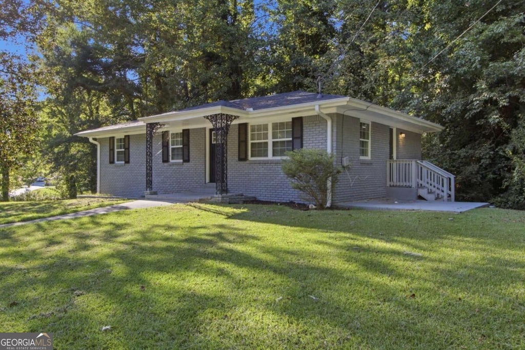 Photo of 2349 Omaha Road SW, Atlanta, GA 30331 (MLS # 10844687)