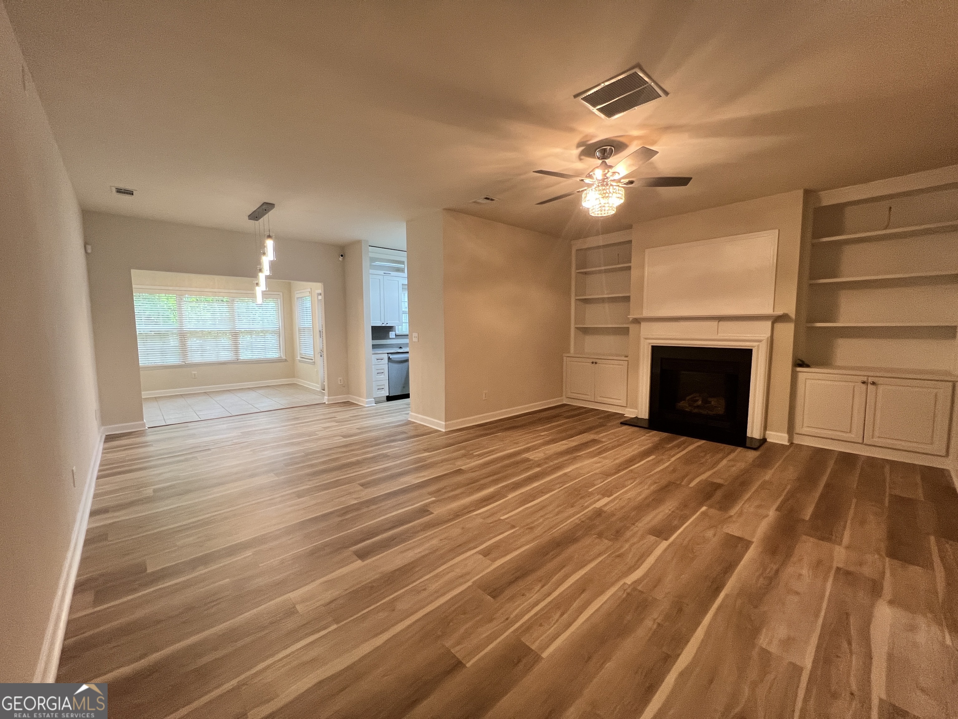 1641 Northgate Mill DR