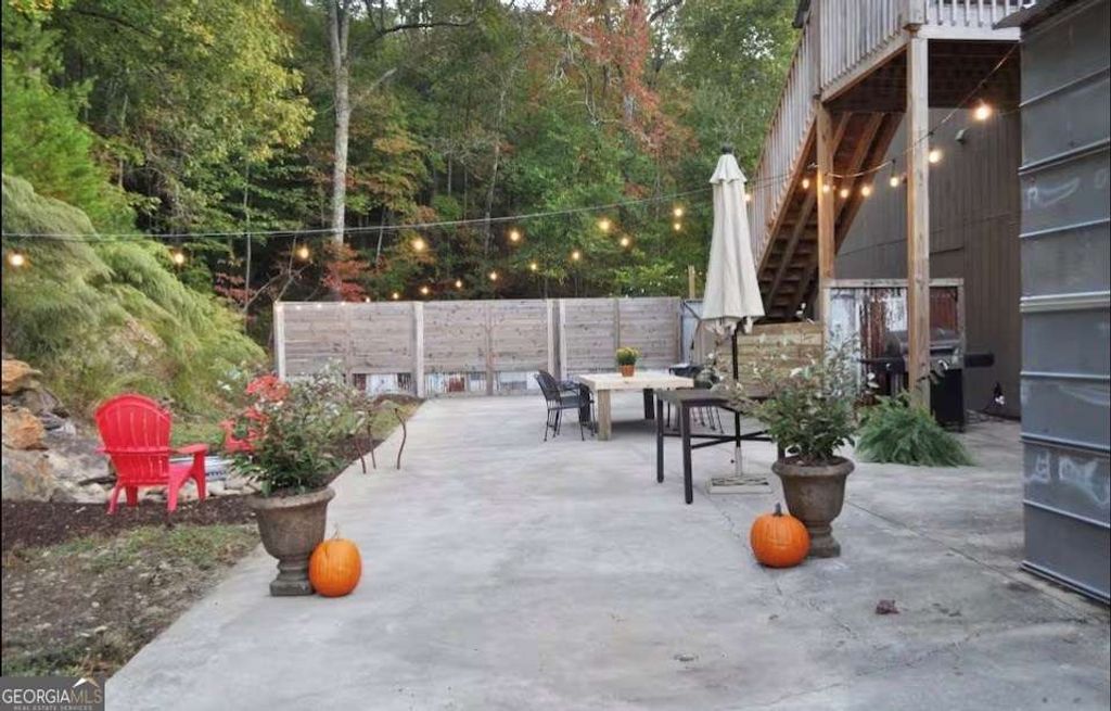 Photo of 33 Rose Petal Lane, Ellijay, GA 30540 (MLS # 10689366)