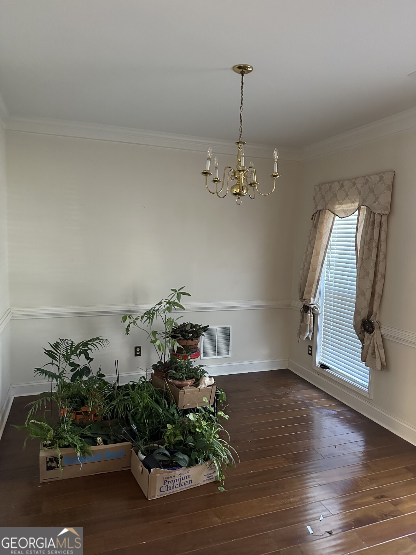 800 Roget CT