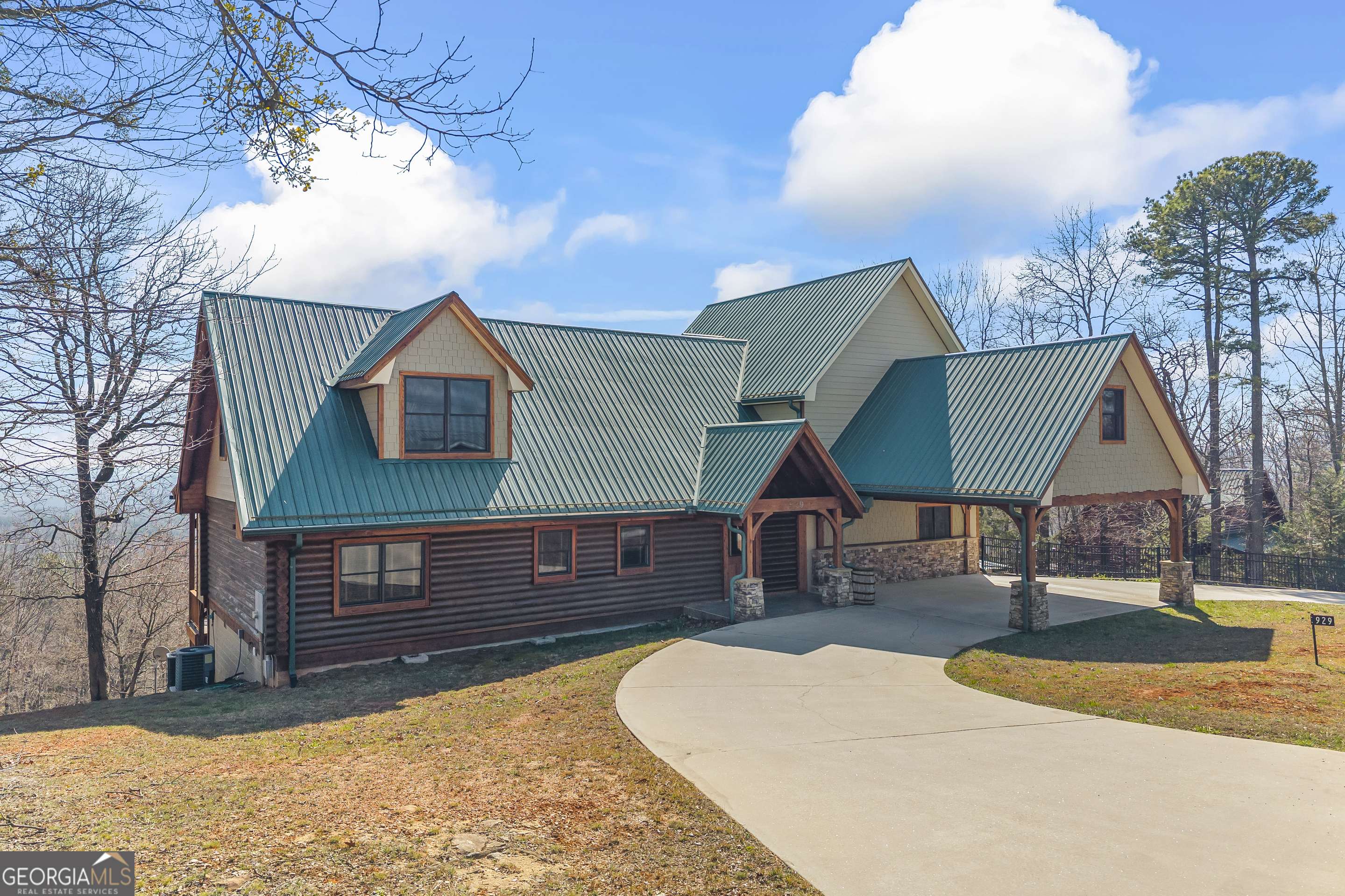 929 Hickory Nut Mountain RD