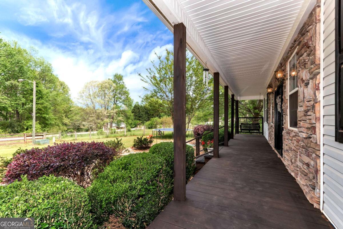 1055 River Bluff DR