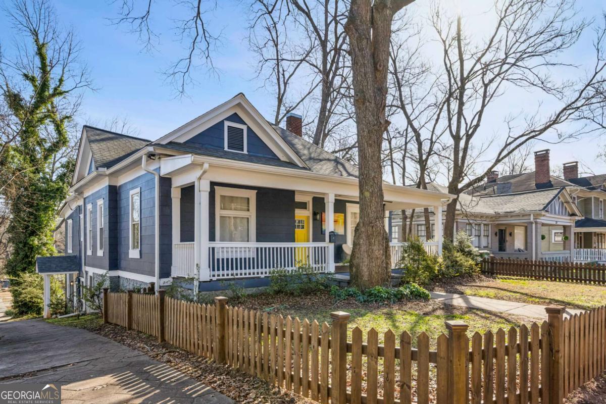 528 Holderness ST SW