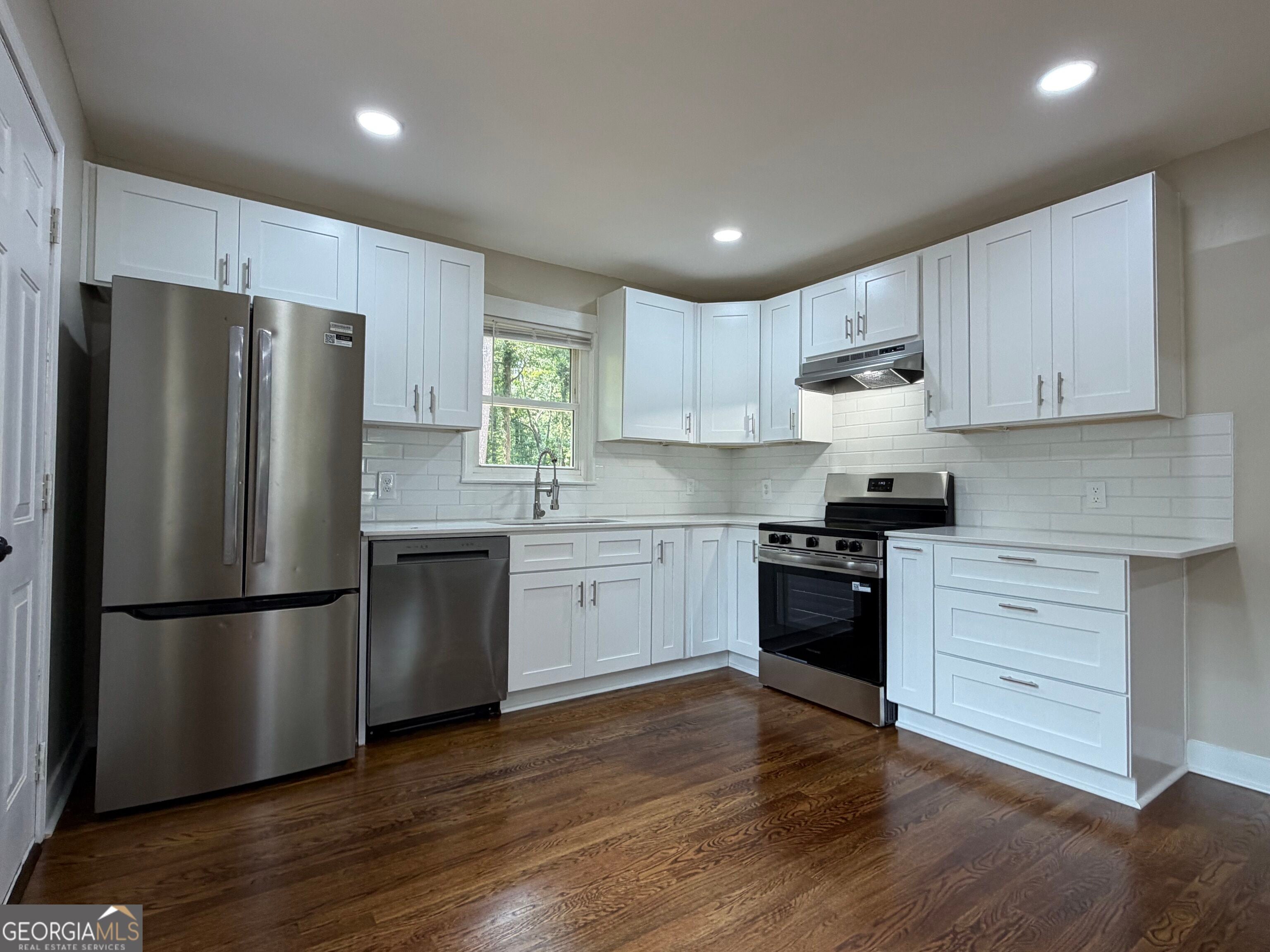 897 Wanda CIR