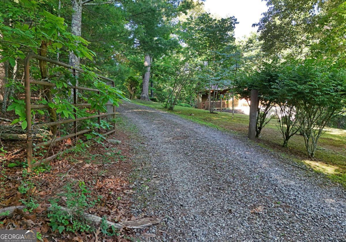 175 Bell RD