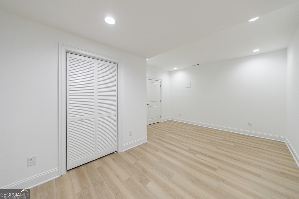 Kimball Bridge Walk - Residential Lease