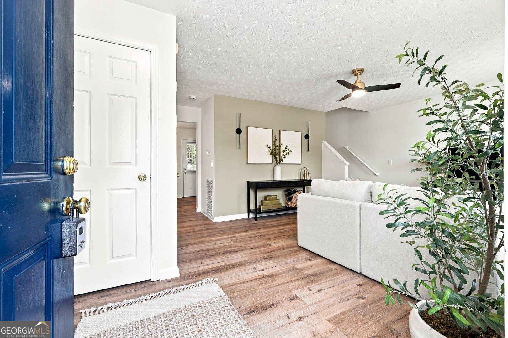5735 Strathmoor Manor Circle