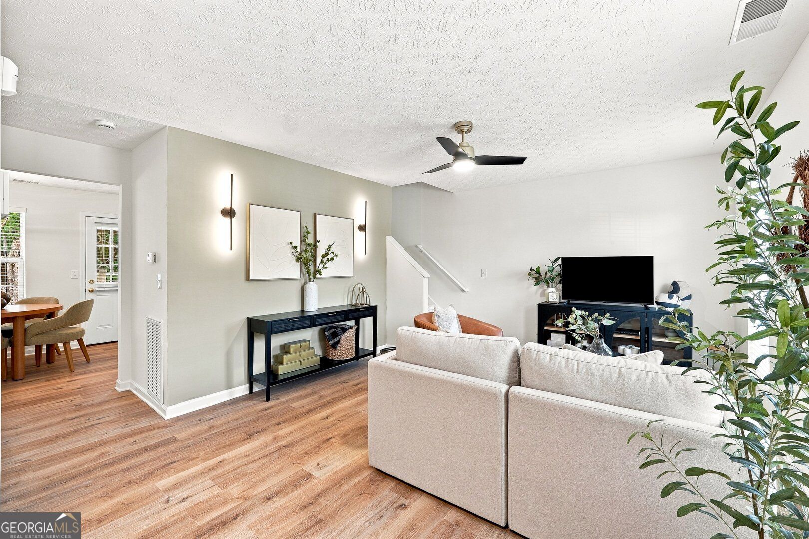 5735 Strathmoor Manor Circle
