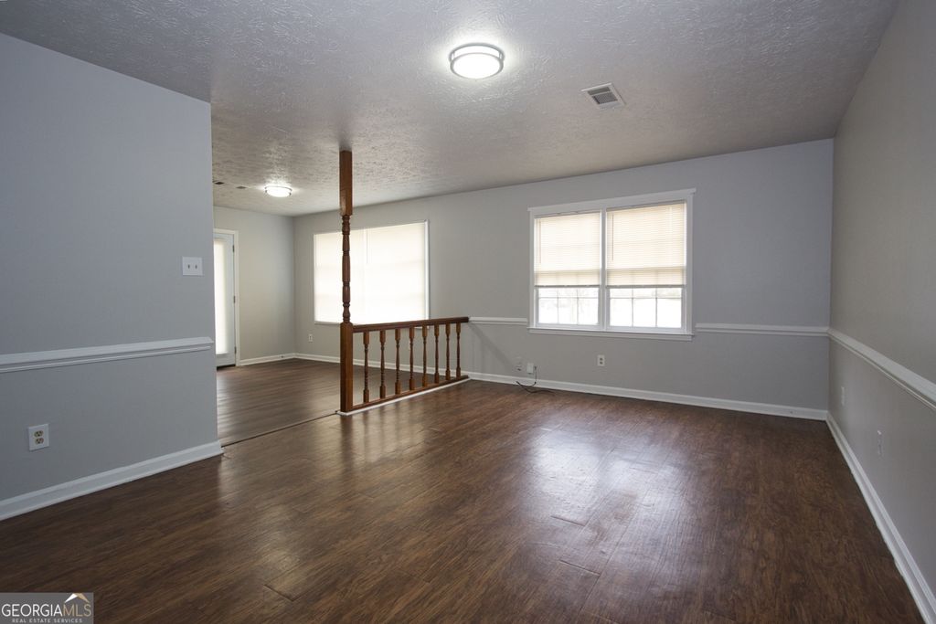 Photo of 3252 Inez Drive, Snellville, GA 30078 (MLS # 10698345)