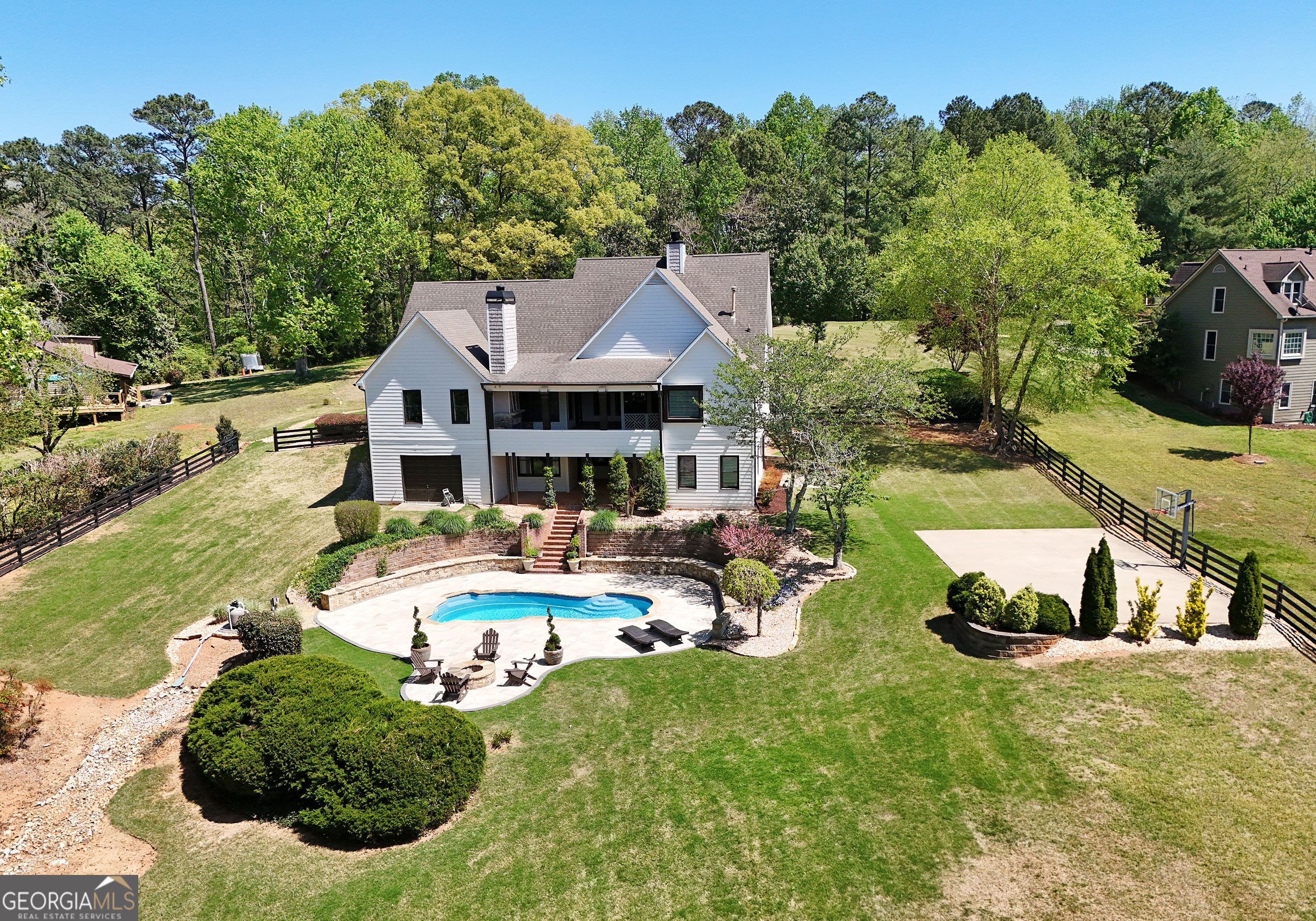 204 Lynn LN