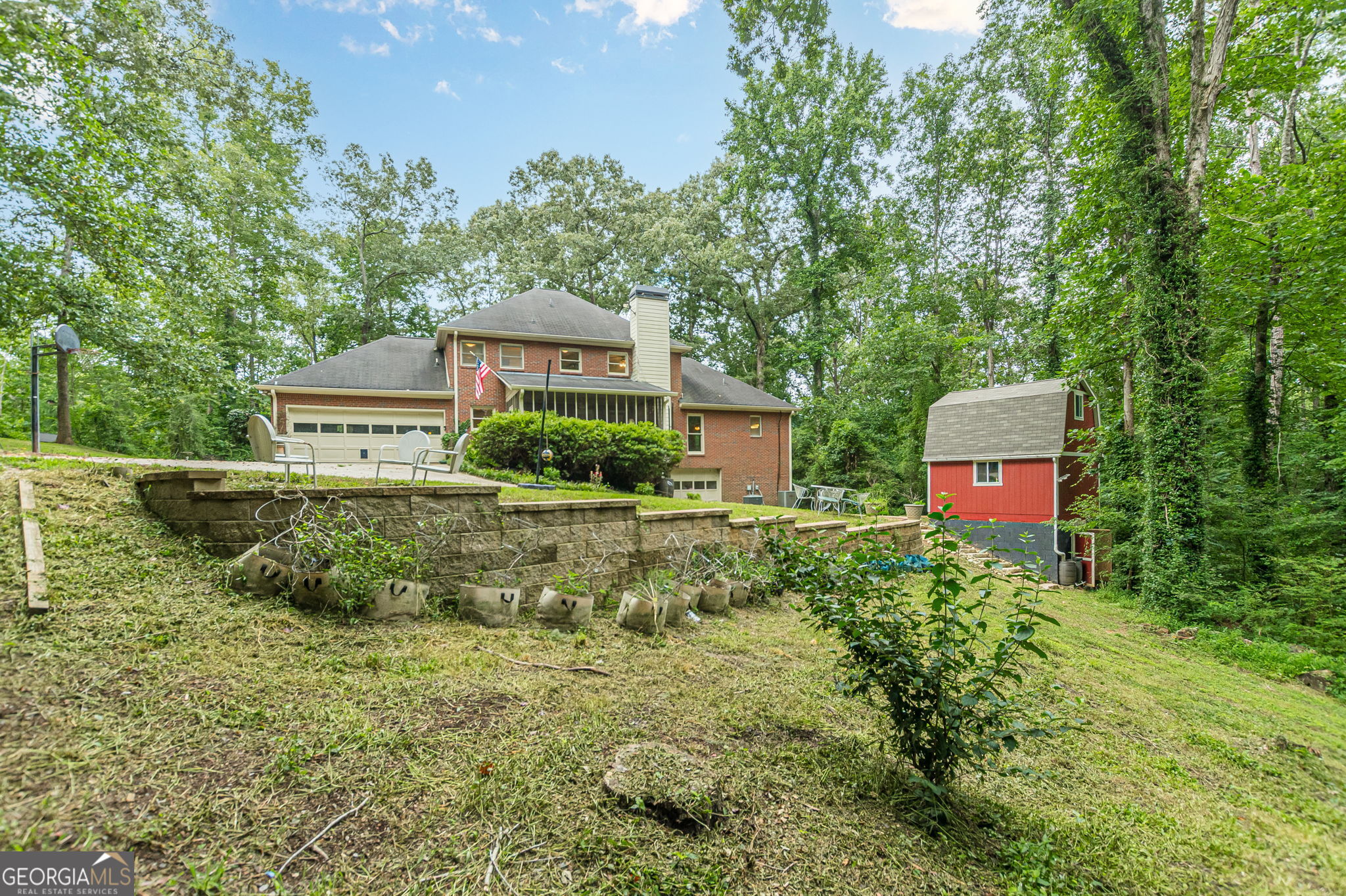5690 Highway 166