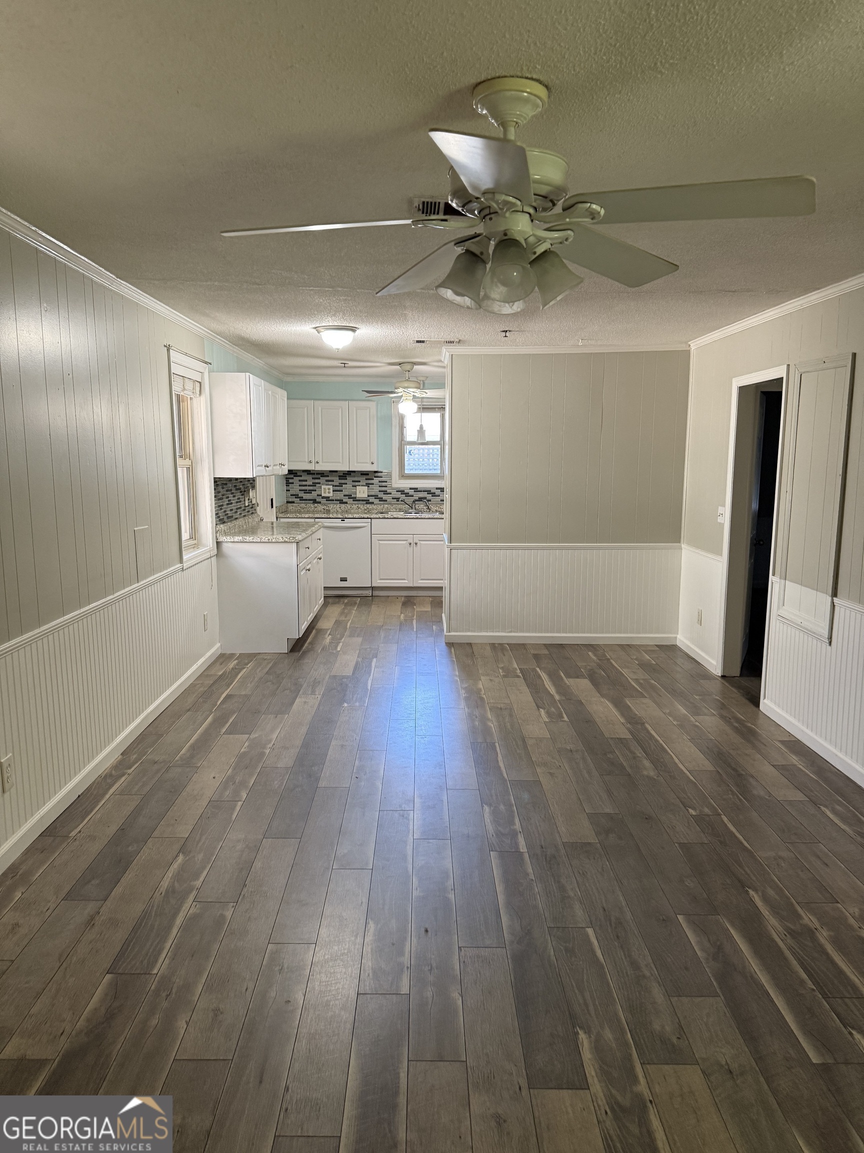 204 5th AVE
