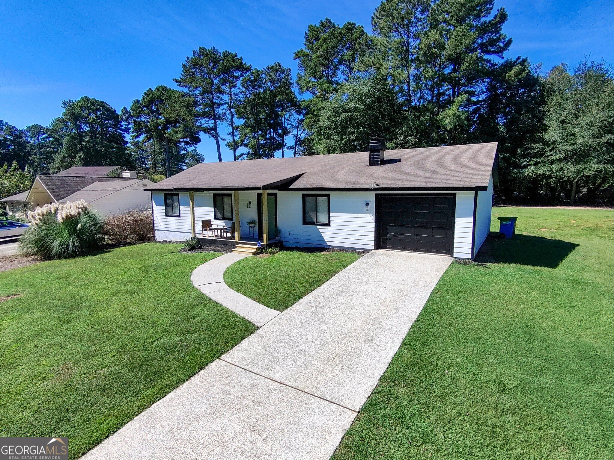 1077 Sawgrass CT SW