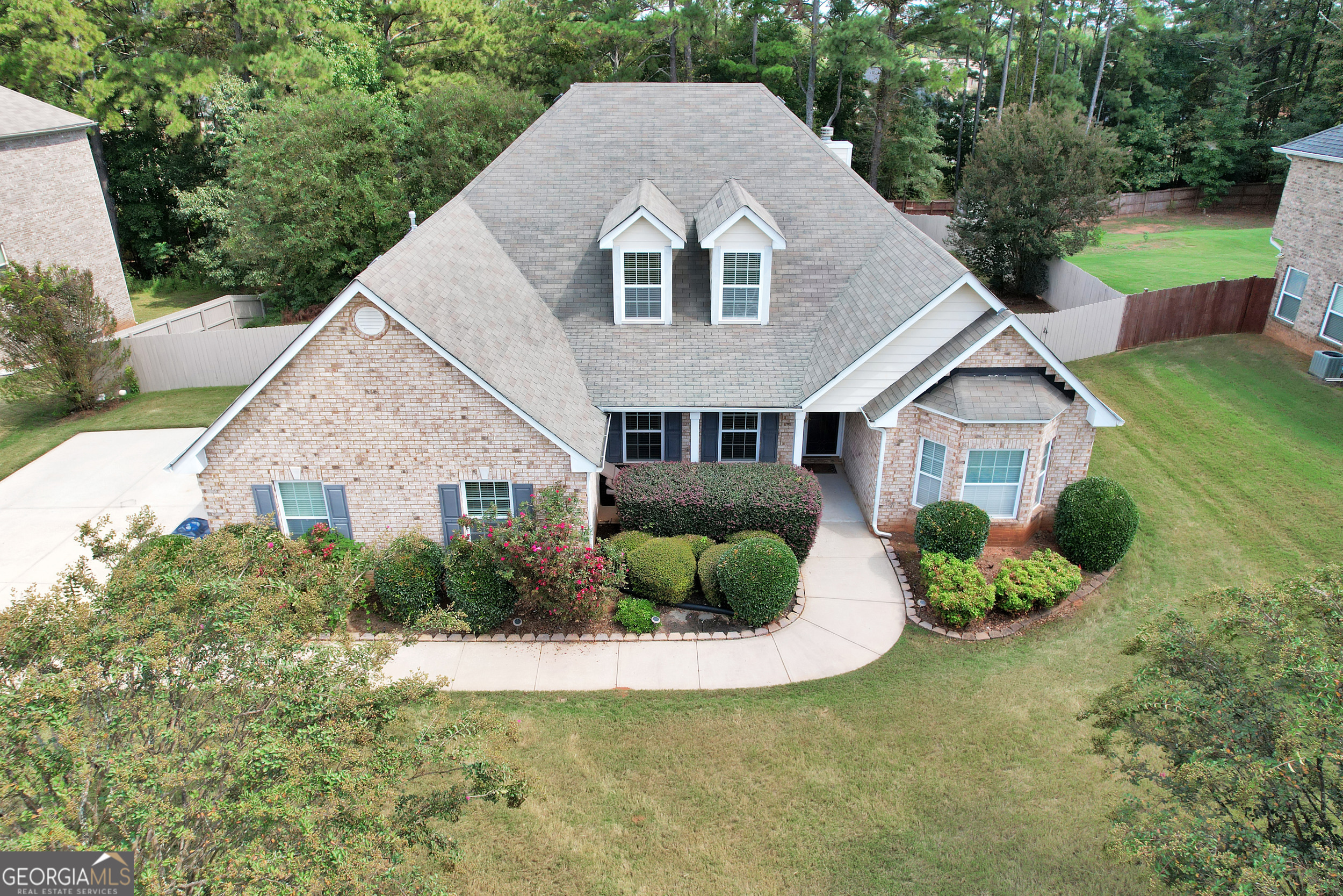 1141 Carillon DR SE